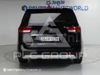 2017 KIA Carnival