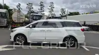 2017 KIA Carnival