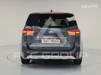 2017 KIA Carnival