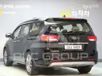 2017 KIA Carnival