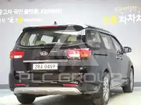 2017 KIA Carnival