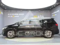 2017 KIA Carnival