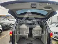 2017 KIA Carnival