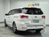2017 KIA Carnival