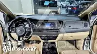 2017 KIA Carnival