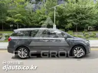 2017 KIA Carnival