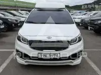 2017 KIA Carnival