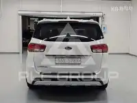 2017 KIA Carnival