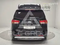 2017 KIA Carnival