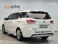 2017 KIA Carnival