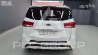 2017 KIA Carnival
