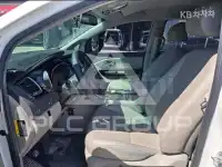 2017 KIA Carnival