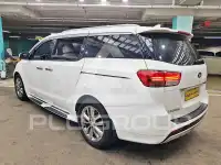 2017 KIA Carnival