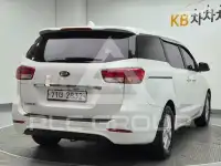 2017 KIA Carnival
