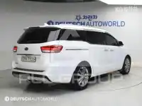 2017 KIA Carnival