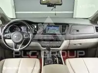 2017 KIA Carnival