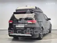2017 KIA Carnival