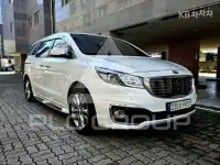 2017 KIA Carnival