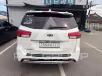 2017 KIA Carnival