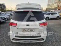 2017 KIA Carnival
