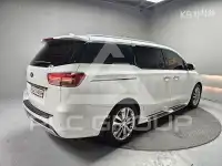 2017 KIA Carnival