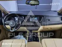 2017 KIA Carnival