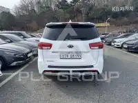 2017 KIA Carnival