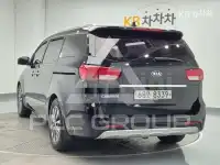 2017 KIA Carnival