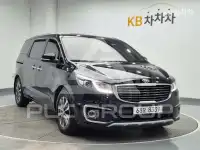 2017 KIA Carnival