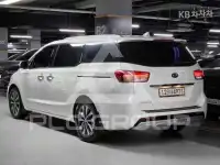 2017 KIA Carnival