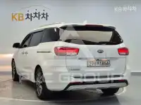 2017 KIA Carnival