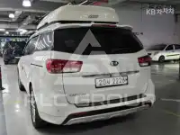 2017 KIA Carnival