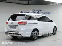 2017 KIA Carnival