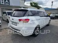 2017 KIA Carnival