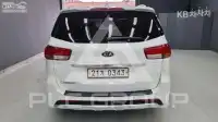 2017 KIA Carnival