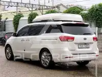 2017 KIA Carnival