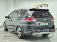 2017 KIA Carnival