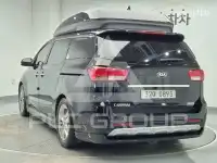 2017 KIA Carnival