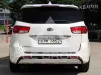 2017 KIA Carnival