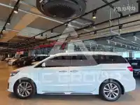 2017 KIA Carnival