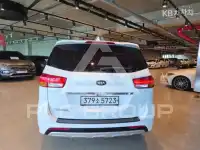 2017 KIA Carnival