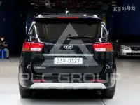 2017 KIA Carnival