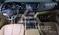 2017 KIA Carnival
