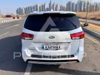 2017 KIA Carnival