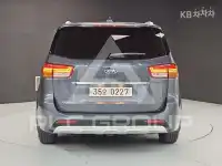 2017 KIA Carnival