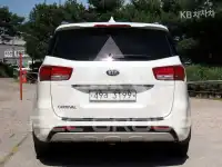 2017 KIA Carnival