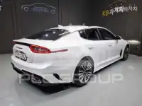 2017 KIA Stinger