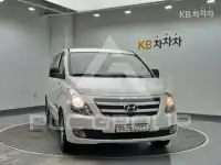 2017 Hyundai Starex
