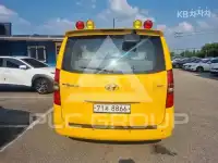 2017 Hyundai Starex
