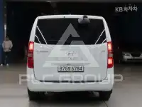 2017 Hyundai Starex